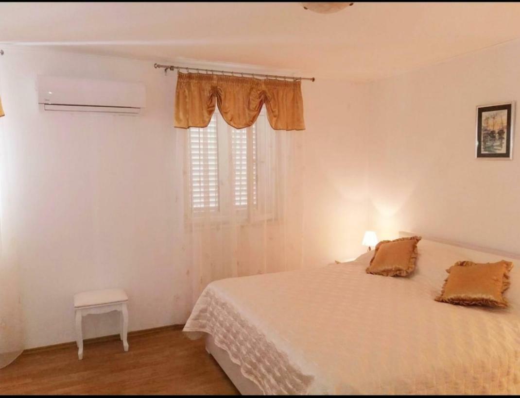 Apartman Perina Trogir Bagian luar foto