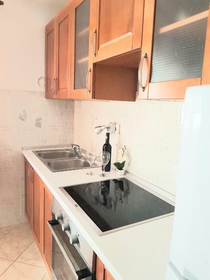 Apartman Perina Trogir Bagian luar foto