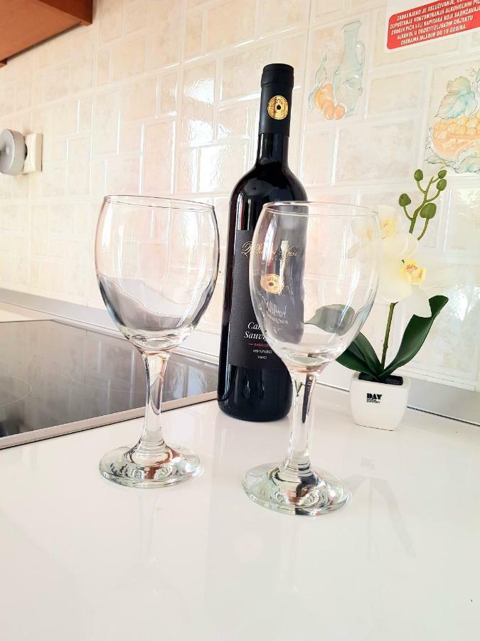 Apartman Perina Trogir Bagian luar foto